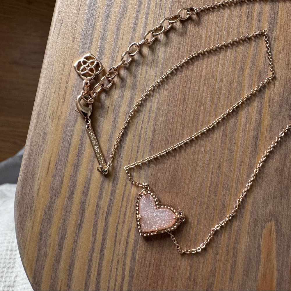 Kendra Scott Rose Gold Heart Pendant Necklace